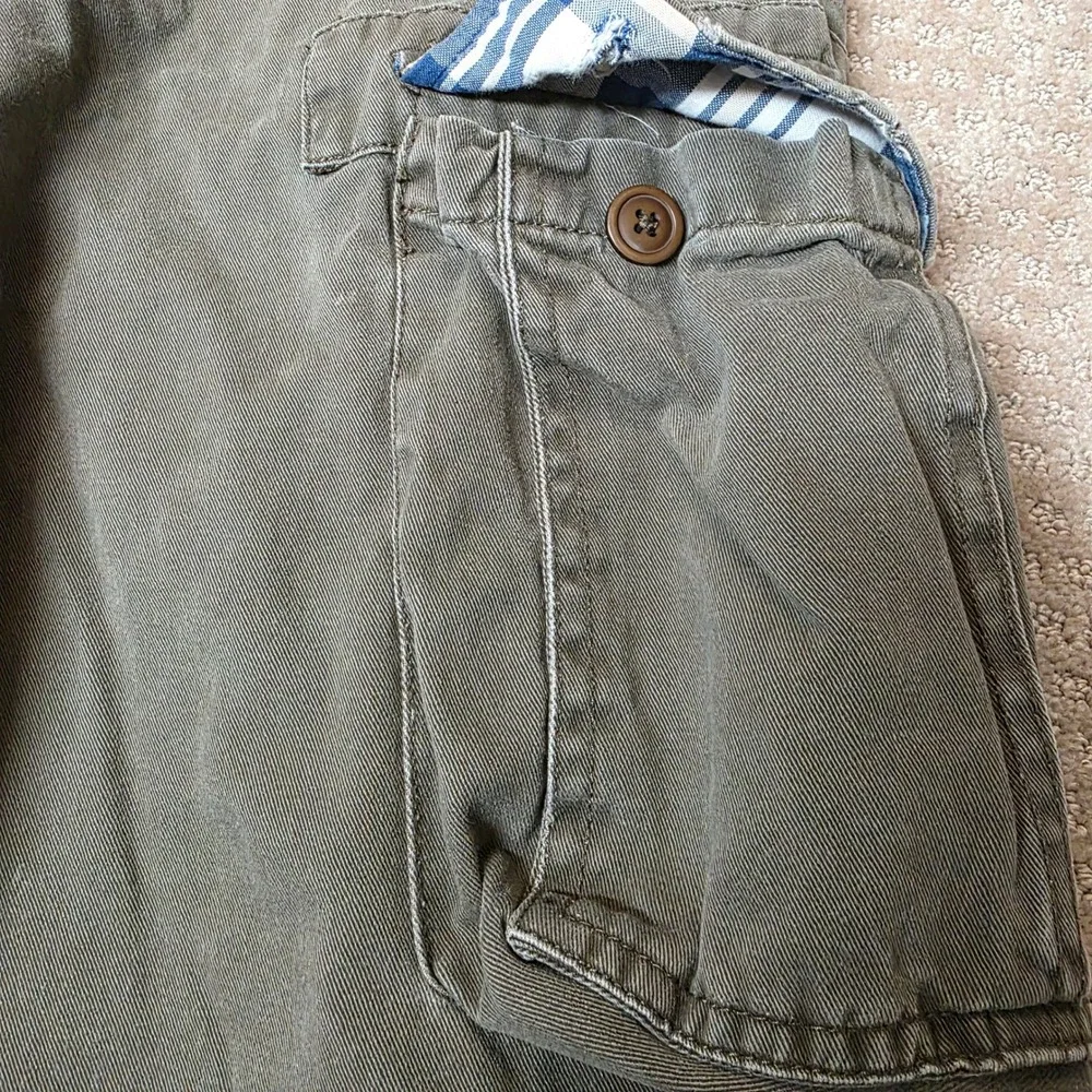 Y2K Industrial‎ Exchange 32 Distressed Cargo Shorts Baggy Brownish Gray